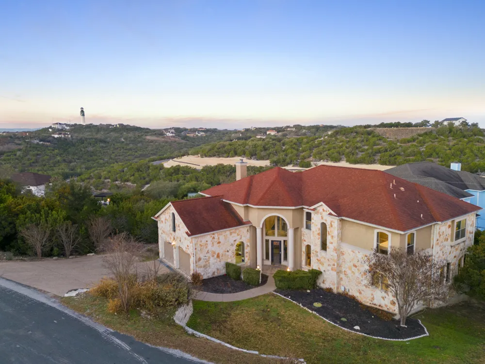 5001 McIntyre Circle Austin, TX 78734