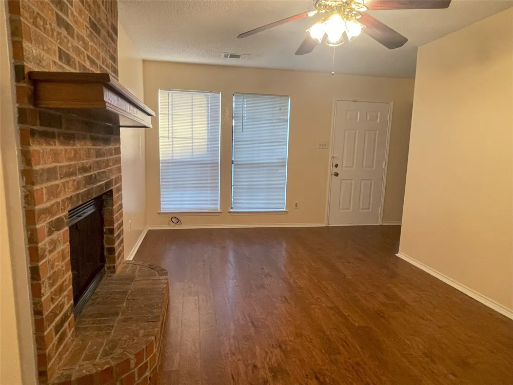 5719 Red Cactus Court Arlington, TX 76017