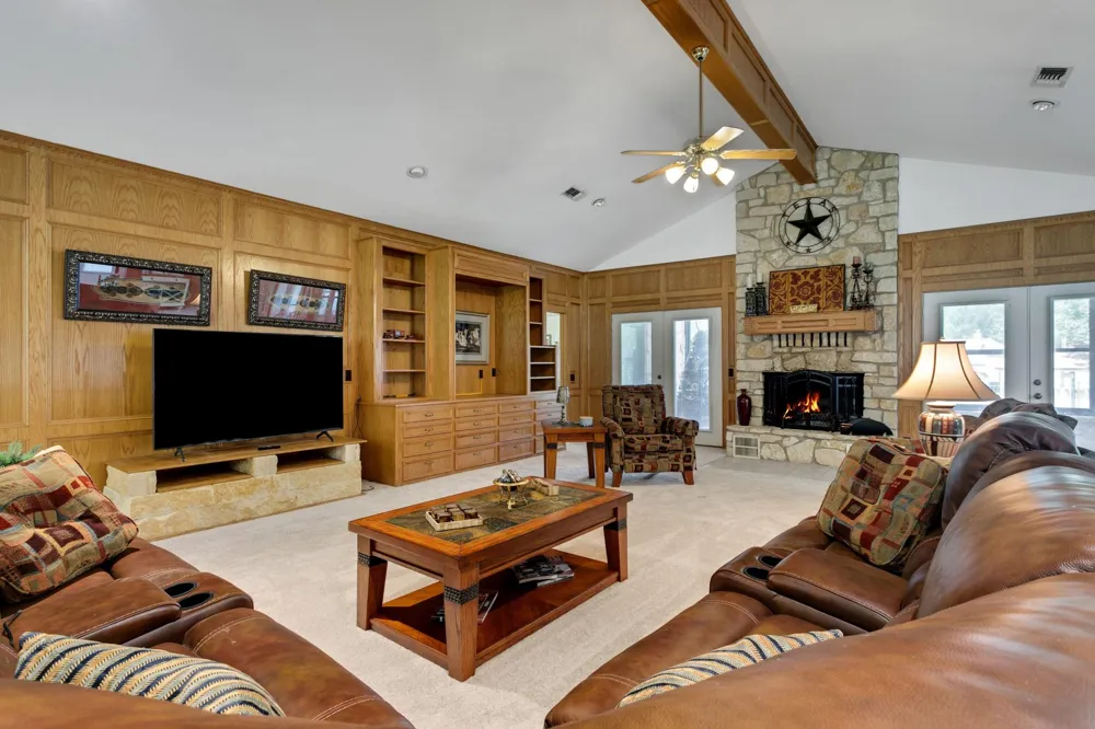 26 Westpoint Drive Trinity, TX 75862