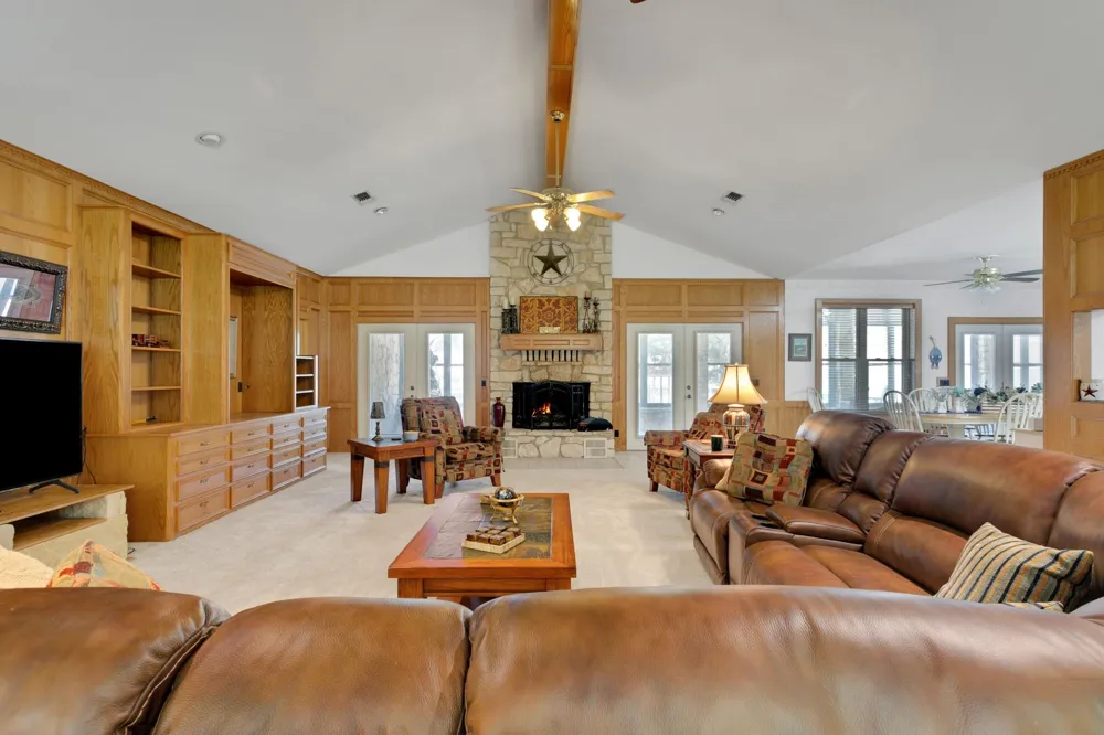 26 Westpoint Drive Trinity, TX 75862