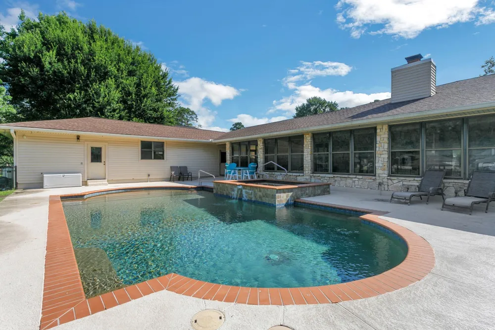 26 Westpoint Drive Trinity, TX 75862