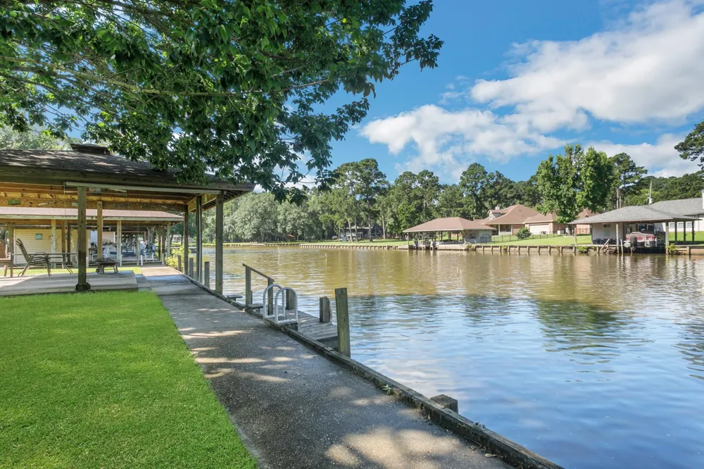26 Westpoint Drive Trinity, TX 75862