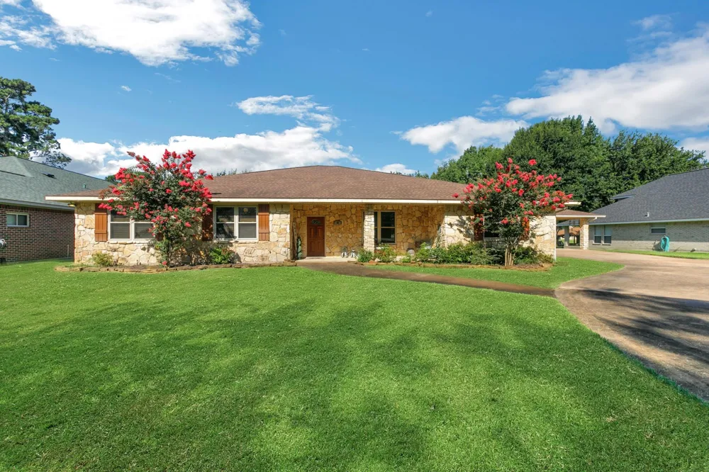 26 Westpoint Drive Trinity, TX 75862