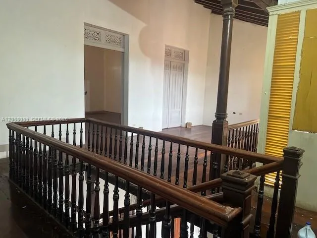 203 NE Calle Estrada 