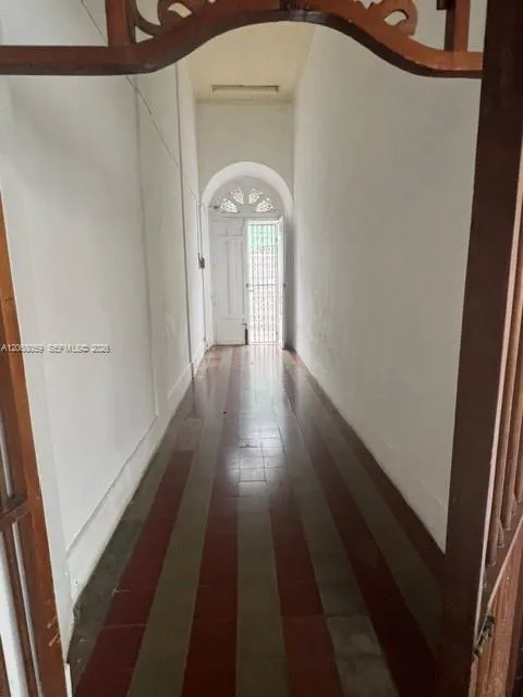 203 NE Calle Estrada 