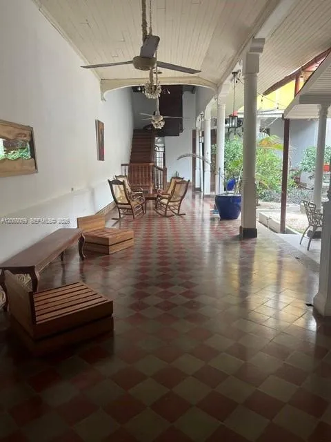 203 NE Calle Estrada 
