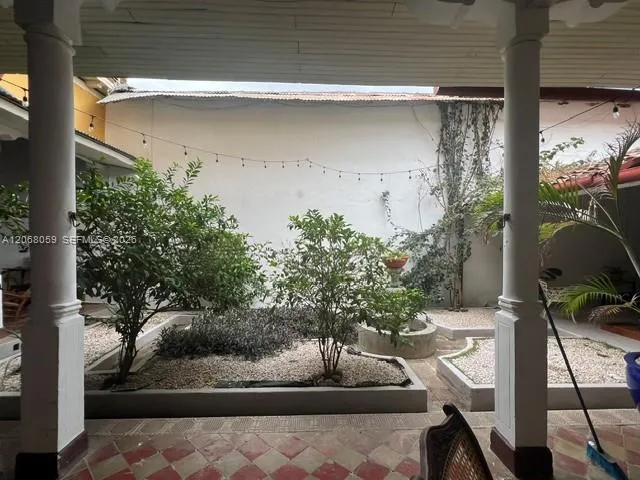 203 NE Calle Estrada 
