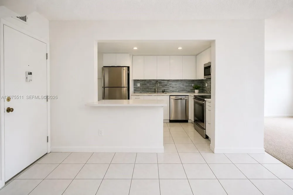 1470 NE 125th Ter #202 North Miami, FL 33161