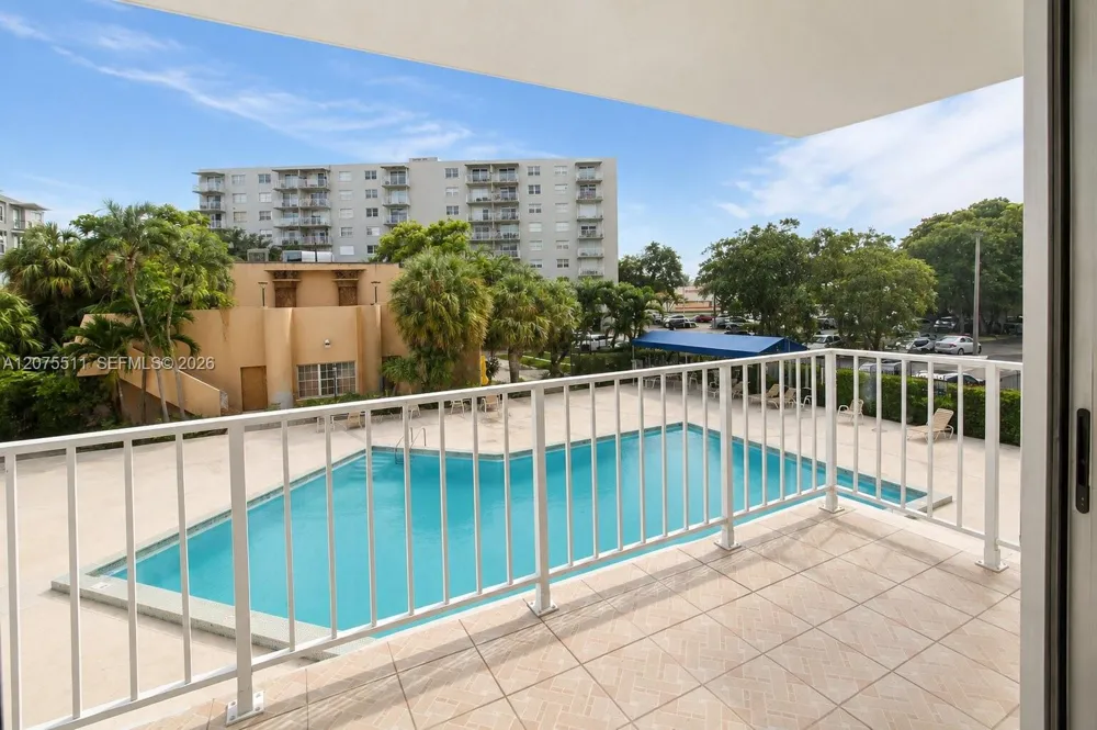 1470 NE 125th Ter #202 North Miami, FL 33161