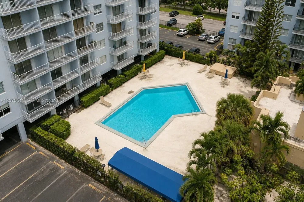 1470 NE 125th Ter #202 North Miami, FL 33161
