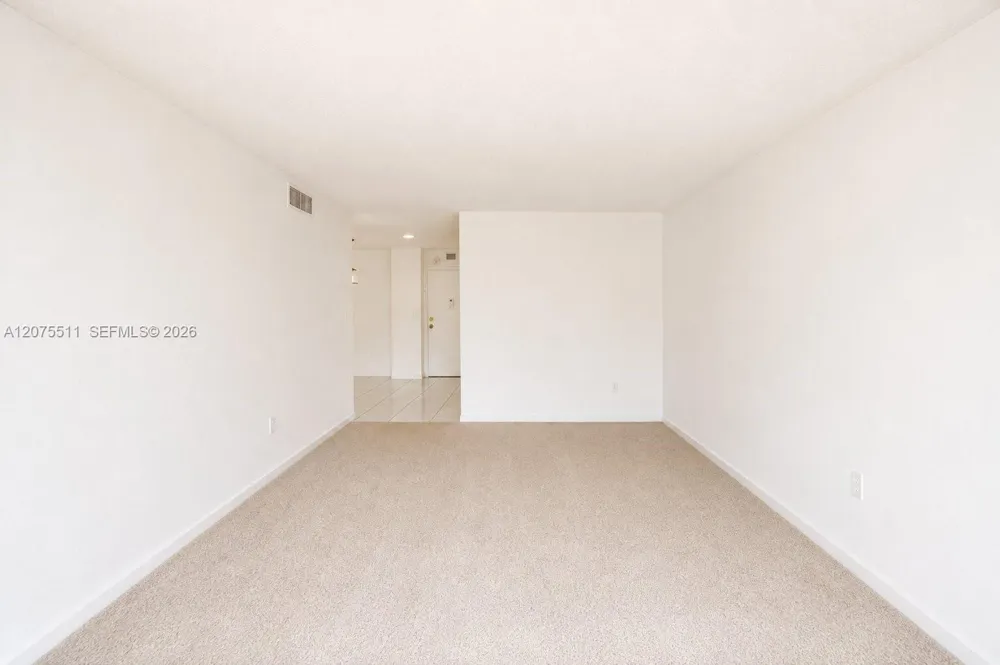1470 NE 125th Ter #202 North Miami, FL 33161