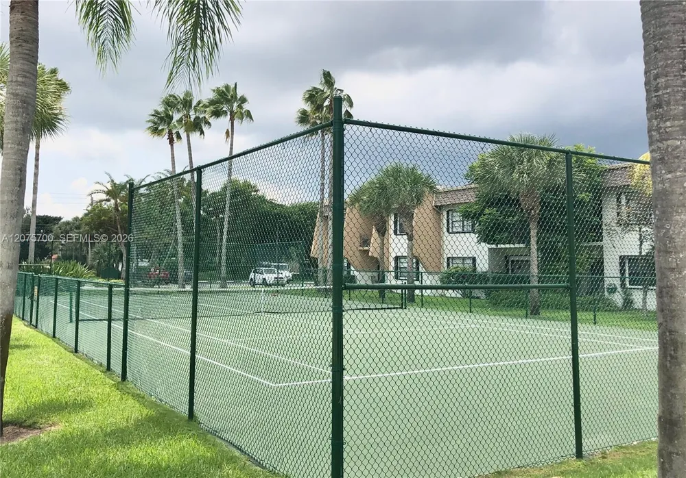 8281 SW 128th St #104 Pinecrest, FL 33156