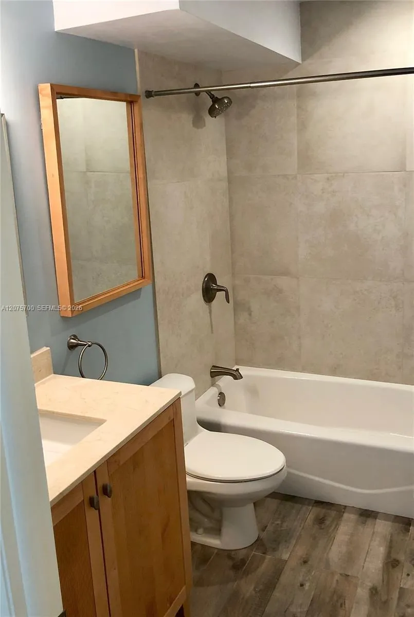 8281 SW 128th St #104 Pinecrest, FL 33156