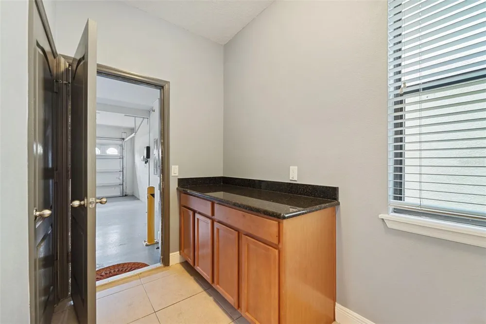 11006 TAHITI ISLE LANE Tampa, FL 33647