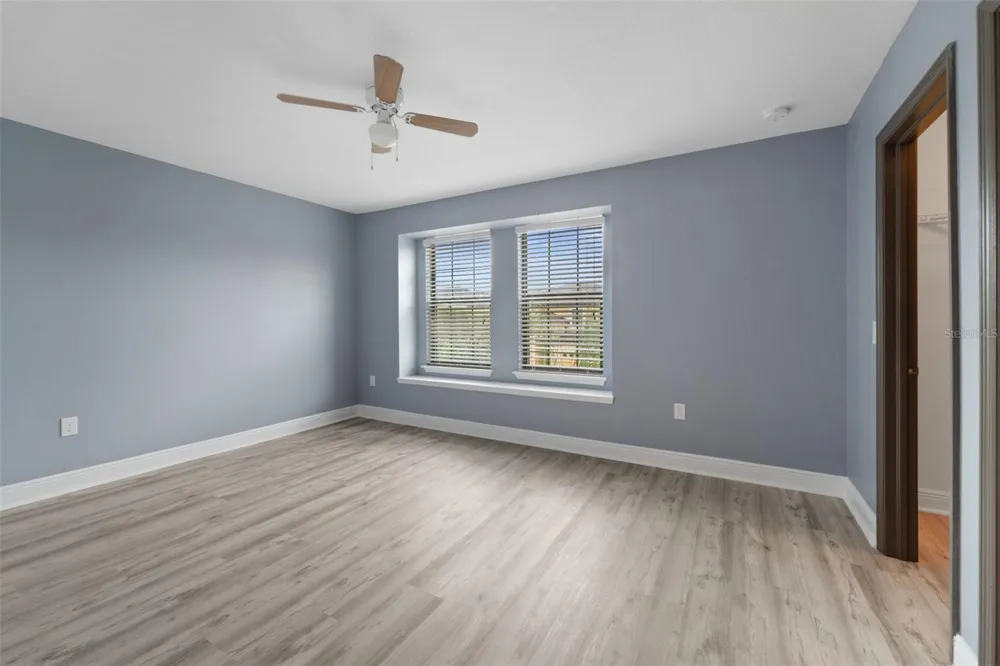 11006 TAHITI ISLE LANE Tampa, FL 33647