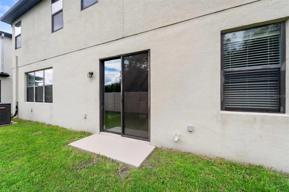 11006 TAHITI ISLE LANE Tampa, FL 33647