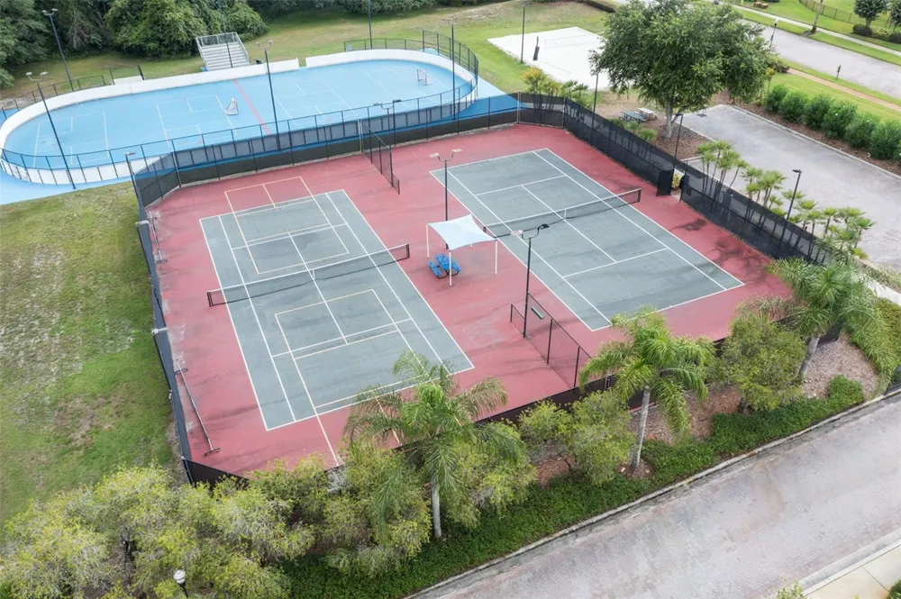 11006 TAHITI ISLE LANE Tampa, FL 33647