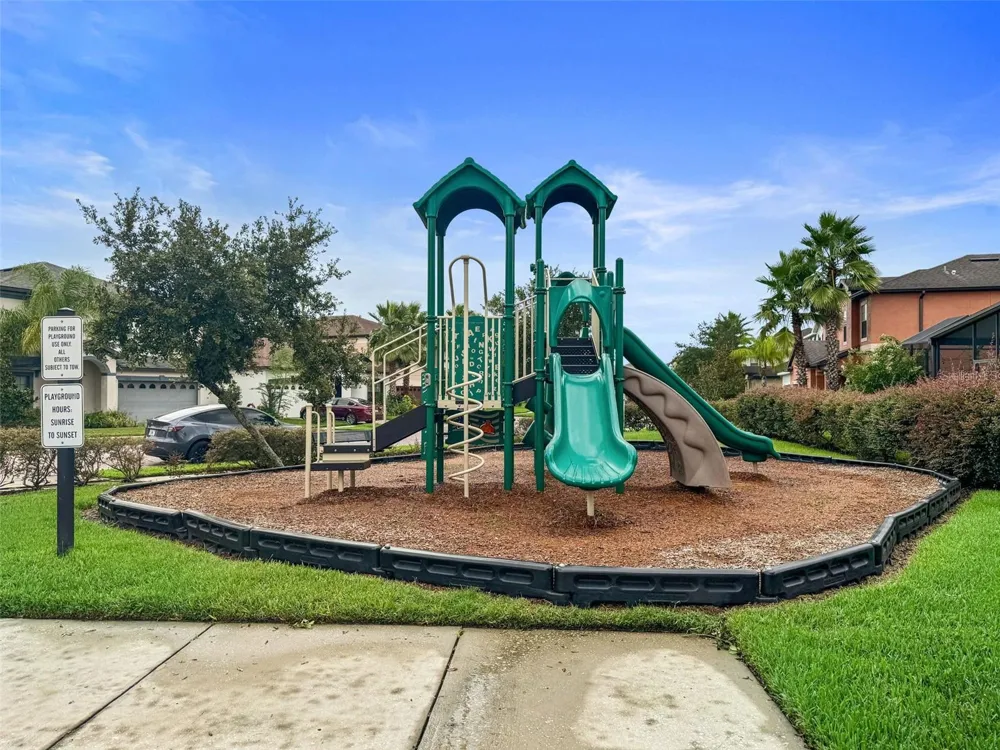 11006 TAHITI ISLE LANE Tampa, FL 33647