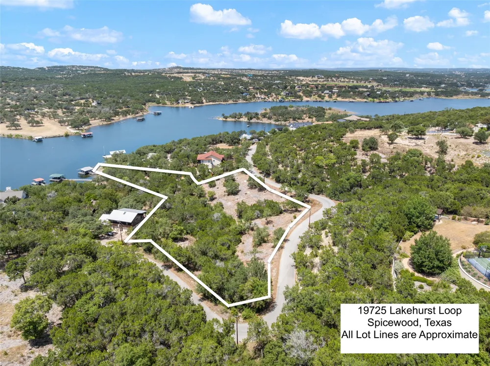 19725 Lakehurst Loop Spicewood, TX 78669