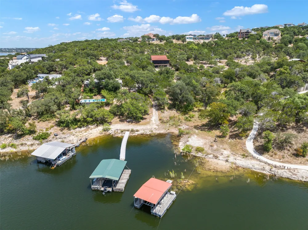 19725 Lakehurst Loop Spicewood, TX 78669