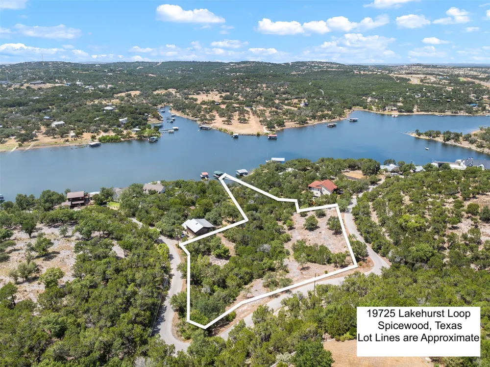 19725 Lakehurst Loop Spicewood, TX 78669