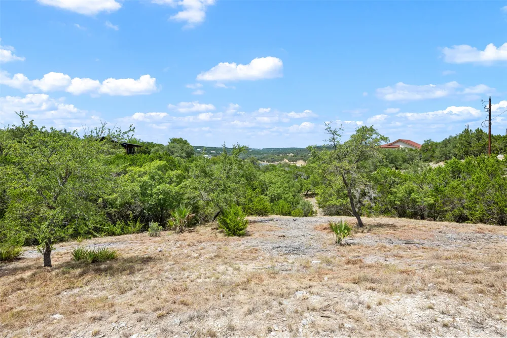19725 Lakehurst Loop Spicewood, TX 78669