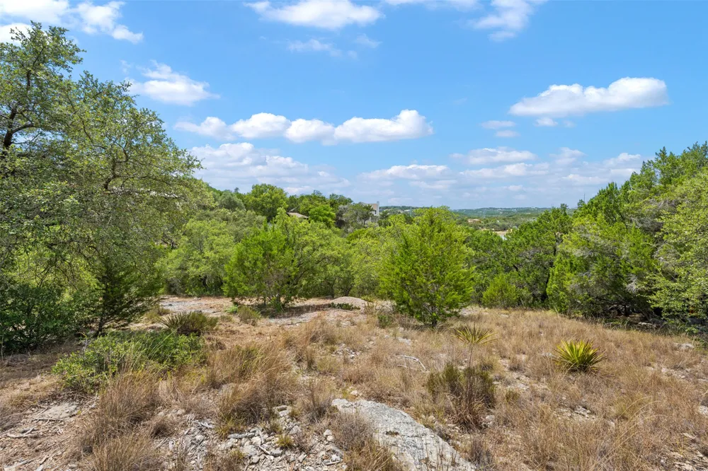 19725 Lakehurst Loop Spicewood, TX 78669