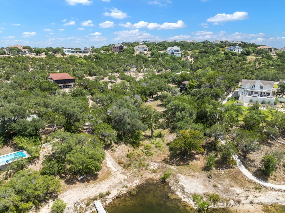 19725 Lakehurst Loop Spicewood, TX 78669