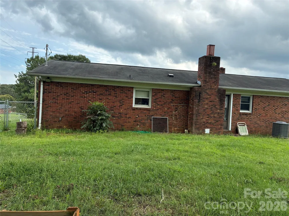 6102 Len Drive Shelby, NC 28152