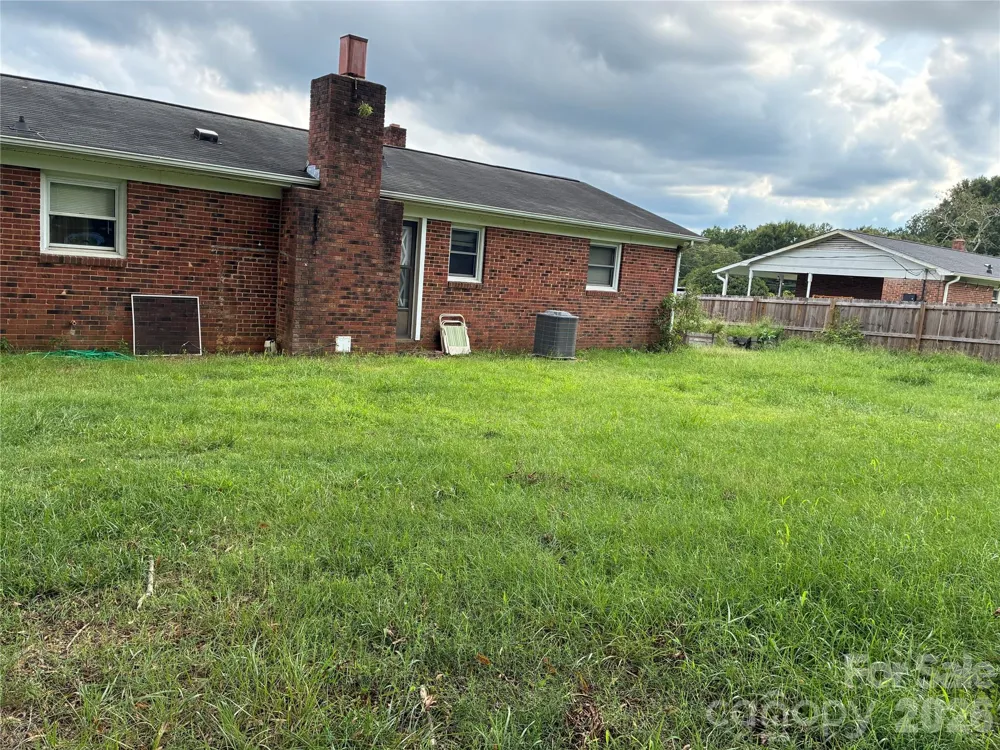 6102 Len Drive Shelby, NC 28152