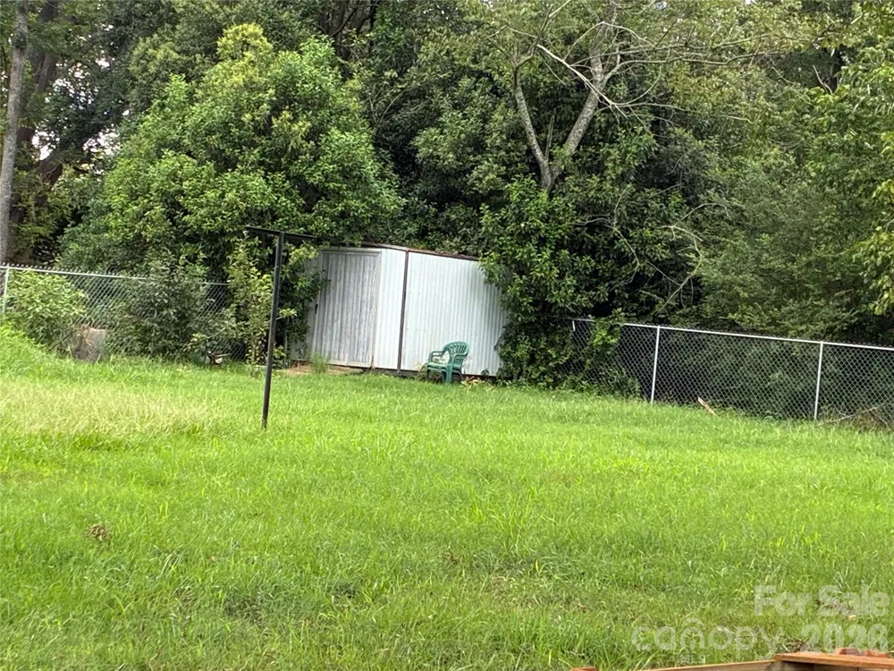 6102 Len Drive Shelby, NC 28152
