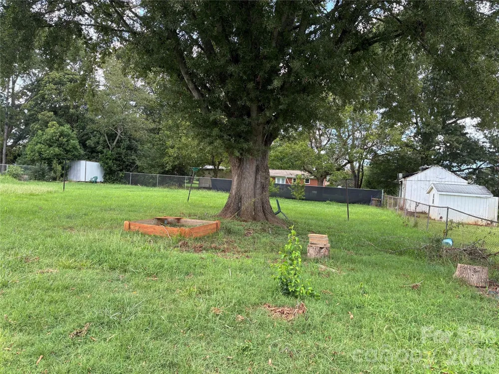 6102 Len Drive Shelby, NC 28152