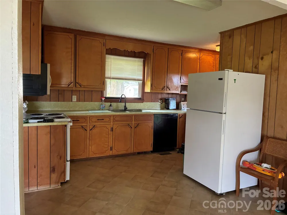 6102 Len Drive Shelby, NC 28152