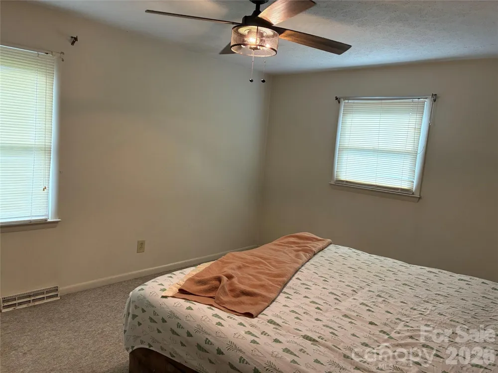 6102 Len Drive Shelby, NC 28152