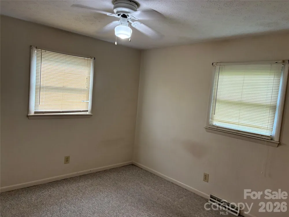 6102 Len Drive Shelby, NC 28152