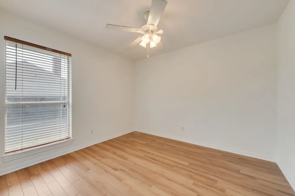 721 Herman Drive Hurst, TX 76054