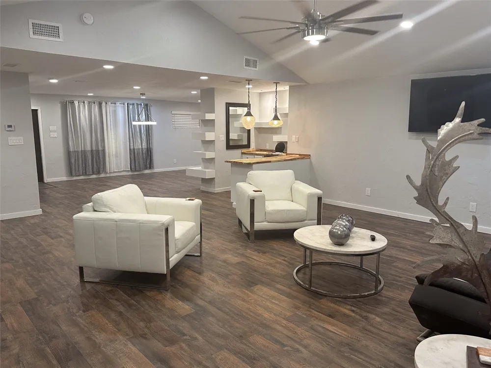 2708 Mcdonald Road Tyler, TX 75701