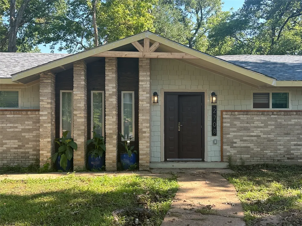 2708 Mcdonald Road Tyler, TX 75701