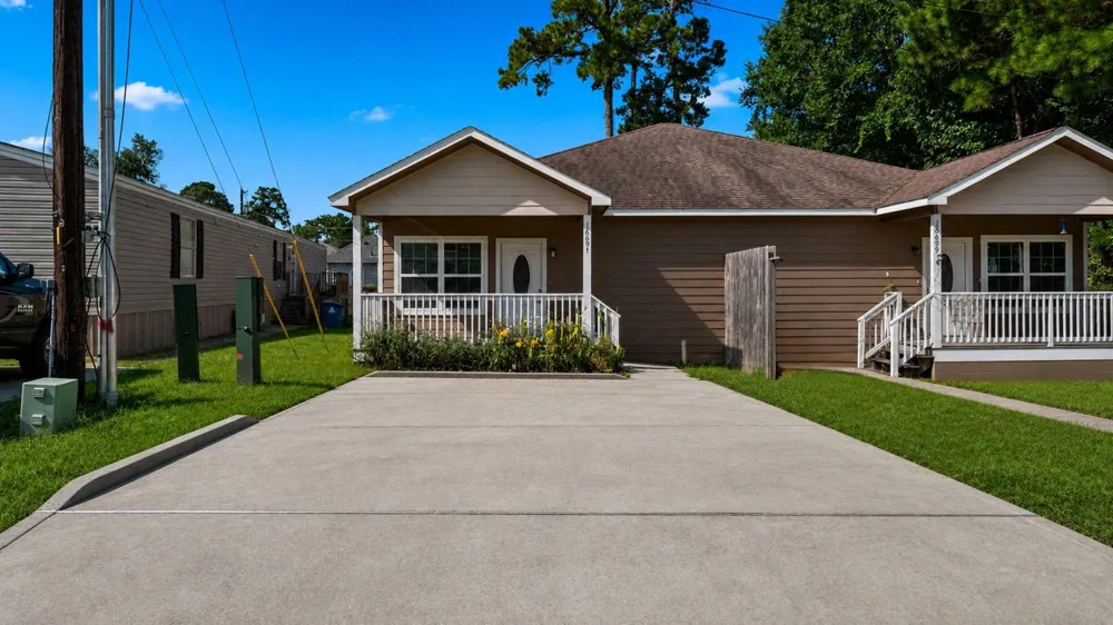 16697 E Forrestal Montgomery, TX 77316