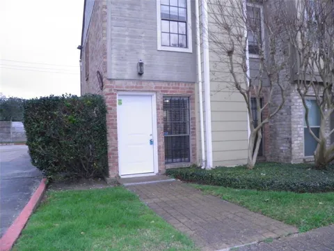 9901 Sharpcrest Street #D1
