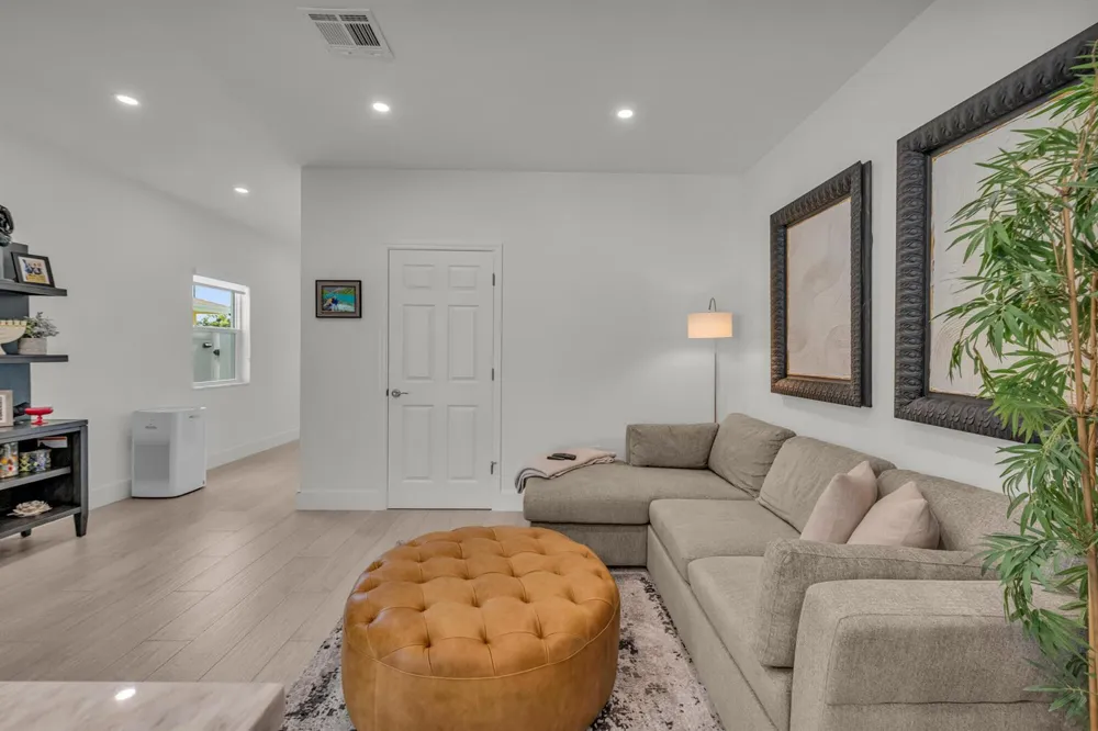460 NW 27th Avenue Pompano Beach, FL 33069