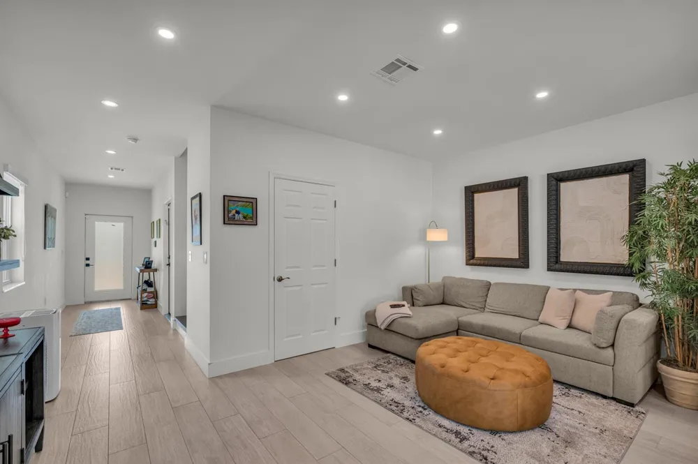 460 NW 27th Avenue Pompano Beach, FL 33069