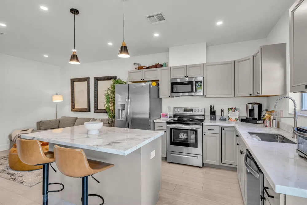 460 NW 27th Avenue Pompano Beach, FL 33069
