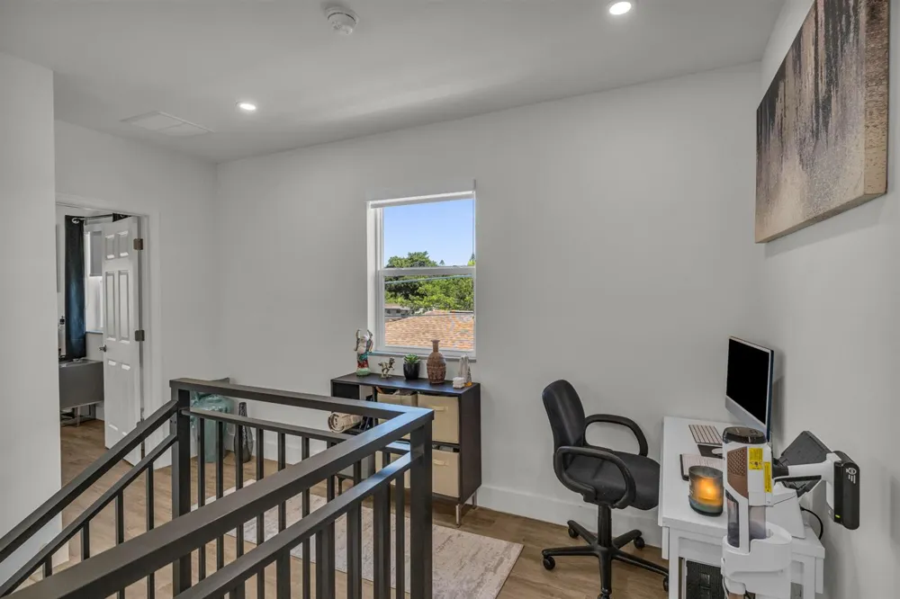 460 NW 27th Avenue Pompano Beach, FL 33069