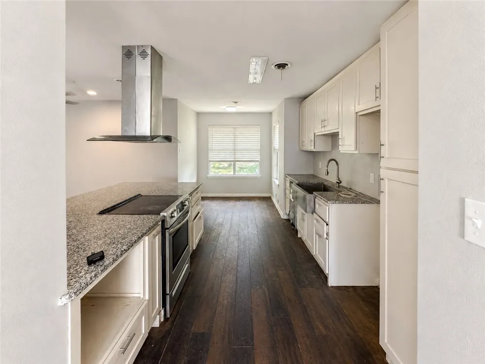 10750 Westwood Drive Corpus Christi, TX 78410