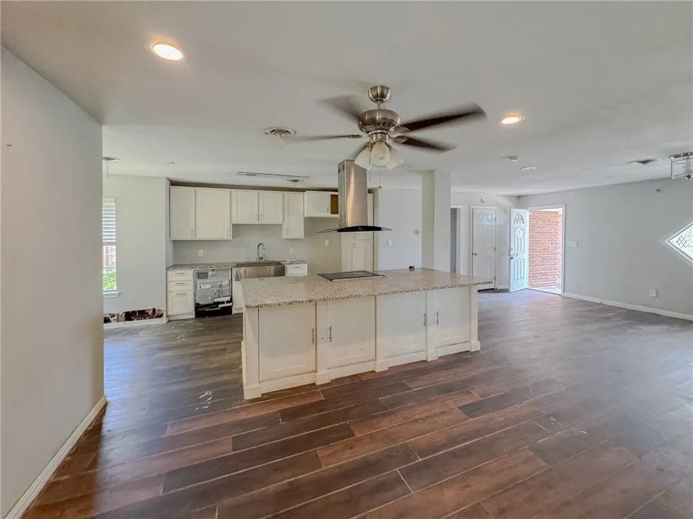 10750 Westwood Drive Corpus Christi, TX 78410