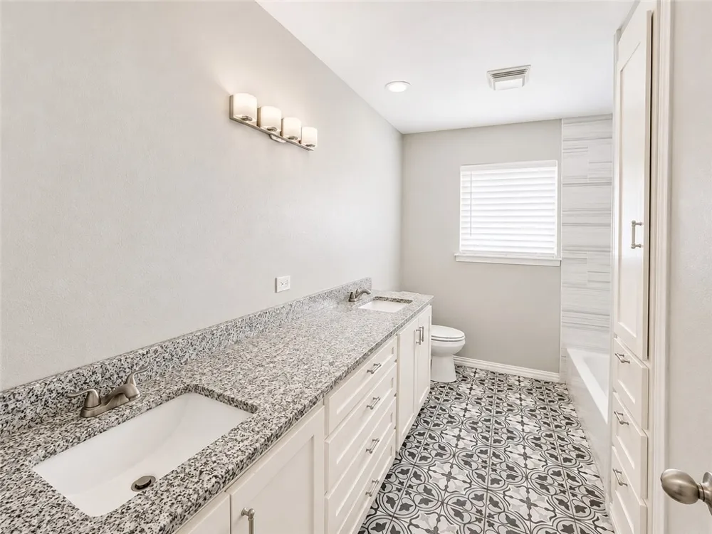 10750 Westwood Drive Corpus Christi, TX 78410