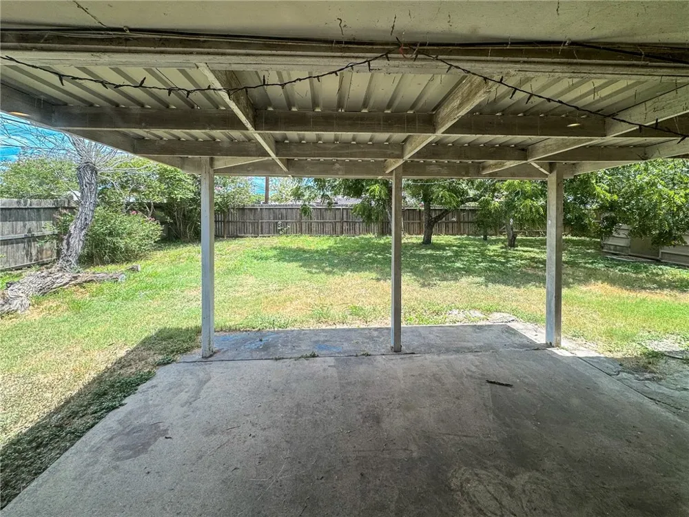 10750 Westwood Drive Corpus Christi, TX 78410