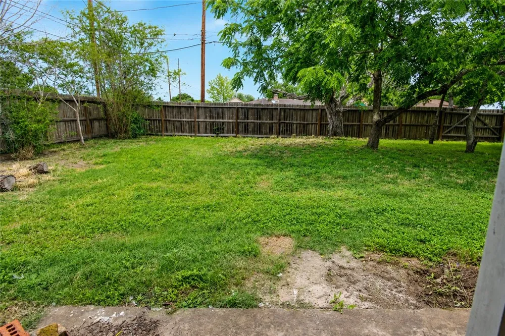 10750 Westwood Drive Corpus Christi, TX 78410
