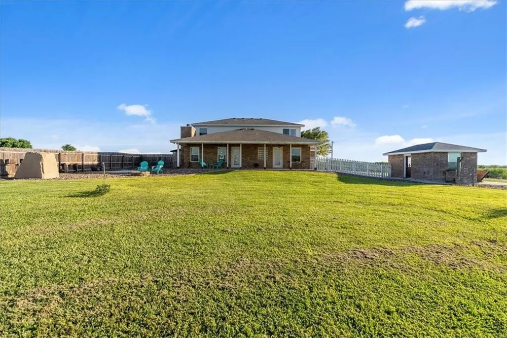 1414 CR 3651 Sandia, TX 78383